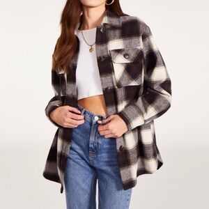 - BB Dakota - Steve Madden
- High Noon Shacket - Brown Plaid‎